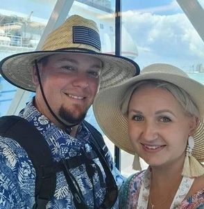 Meet your Posher, Troy